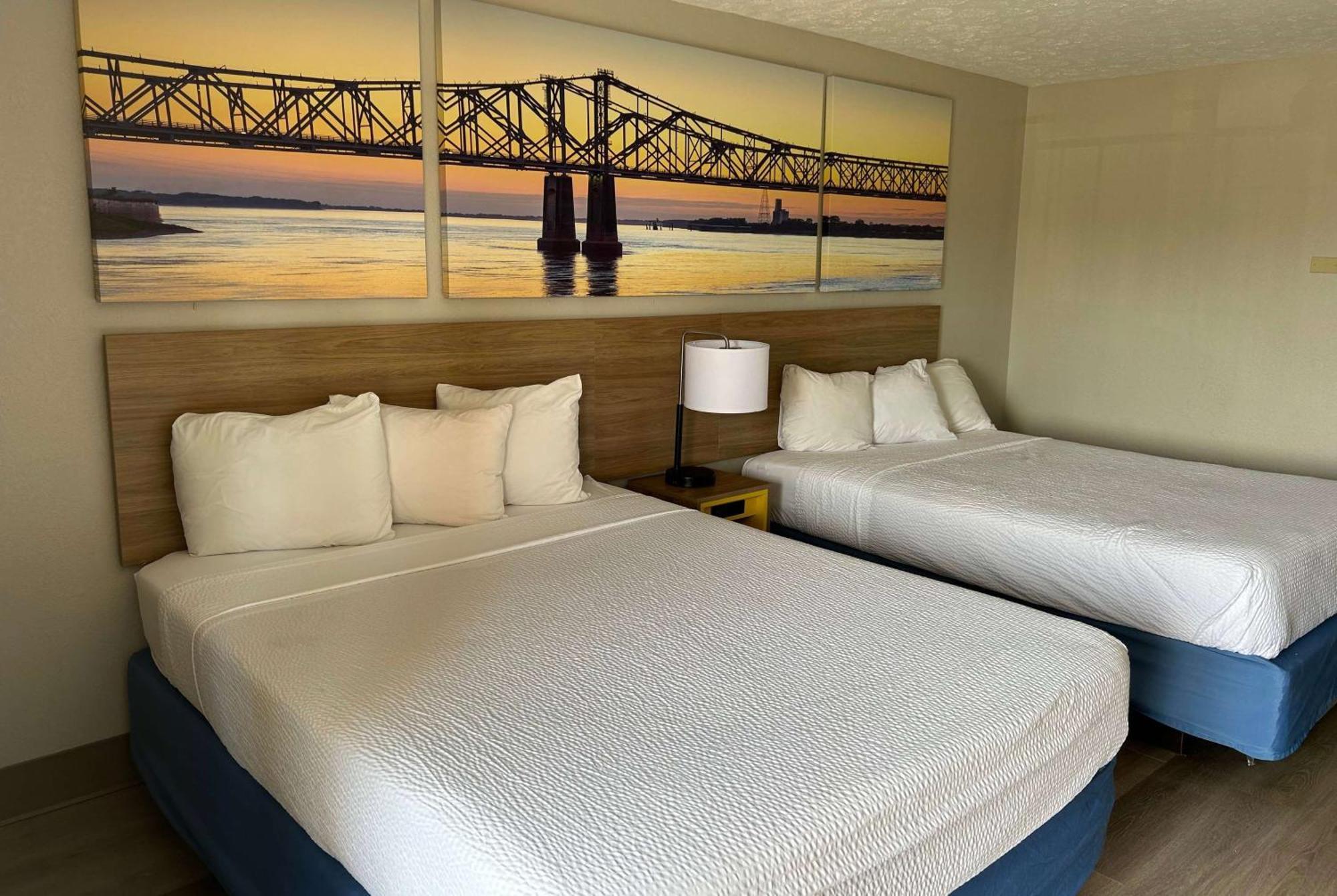 Days Inn By Wyndham Louisville Airport Fair And Expo Center Экстерьер фото